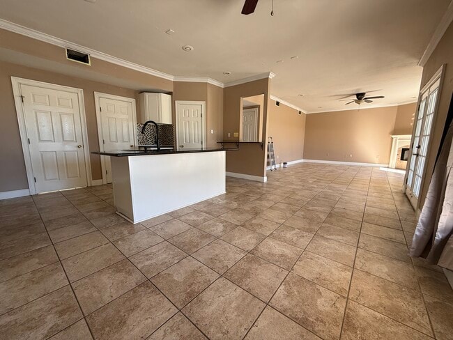 Building Photo - 3833 Corinne Ave