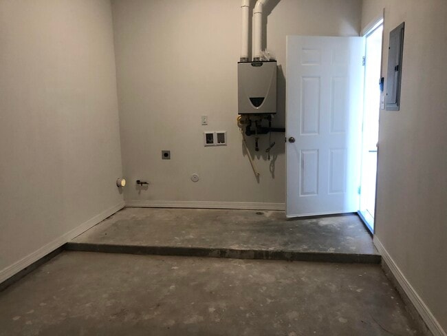 Building Photo - 7581 Le Conte Dr