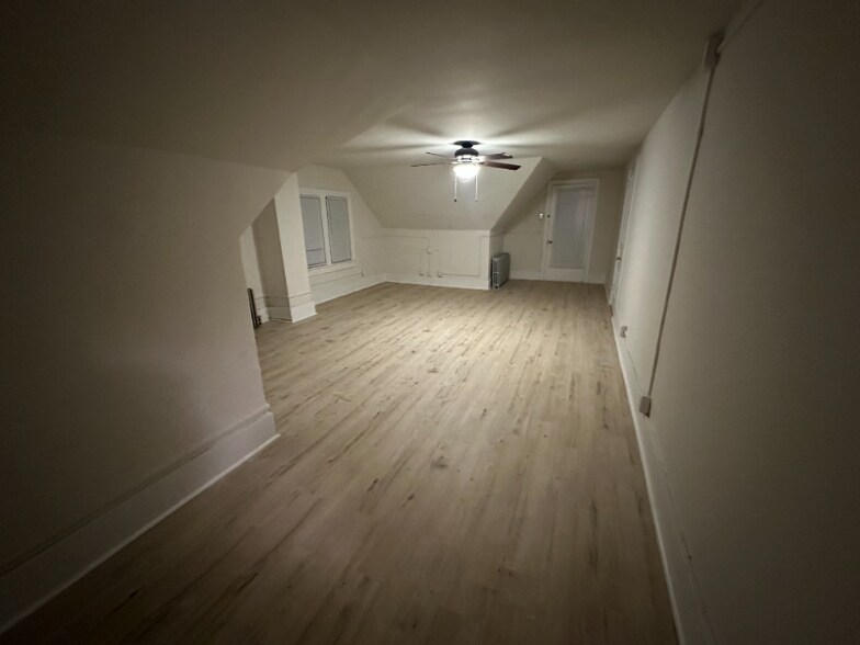 Building Photo - 381-383-383 S 3rd St