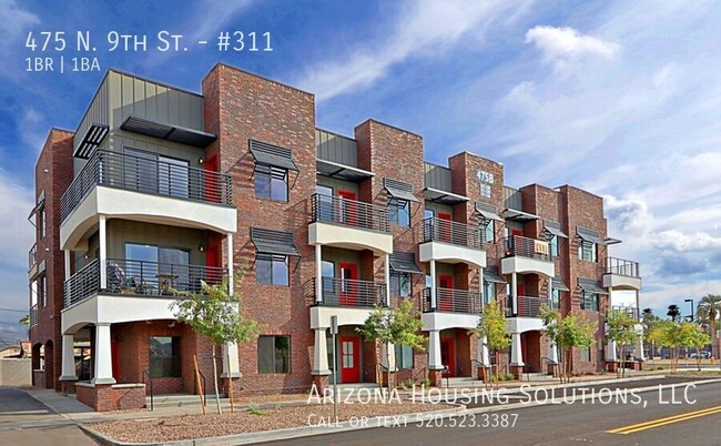 Building Photo - Charming Furnished One Bedroom in Downtown...