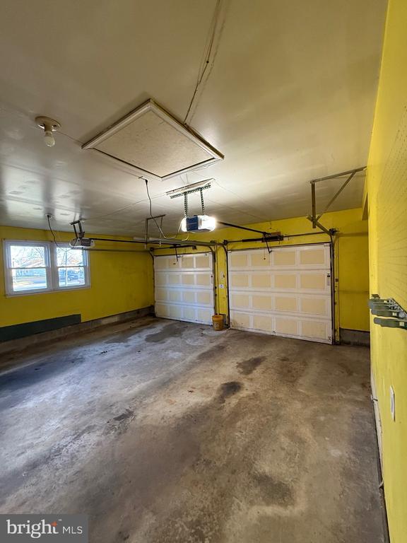 Building Photo - 606 Wyoming Ave