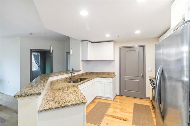 Building Photo - 390 17th St NW