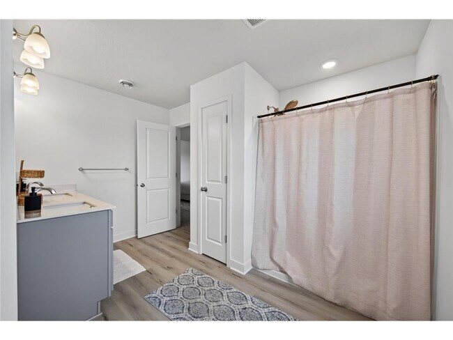 Building Photo - 6596 Genevieve Trail