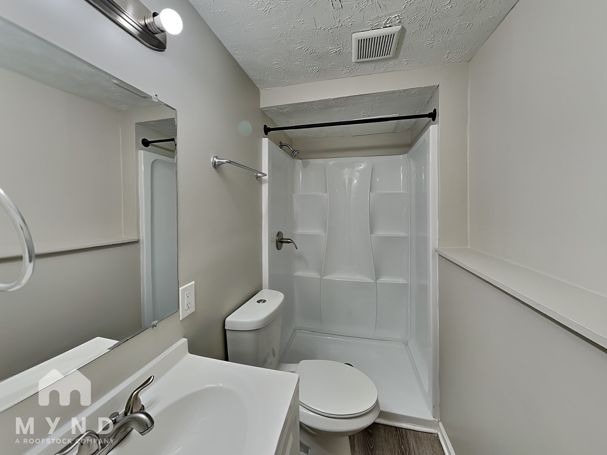 Building Photo - 3799 Farm Brook Ln