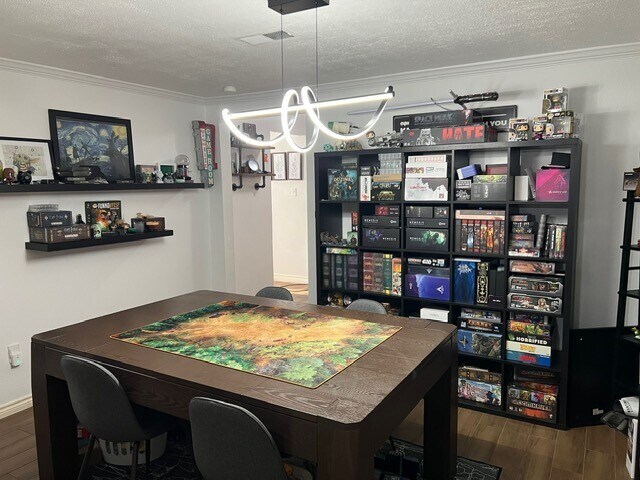 Building Photo - 221 Hyta St