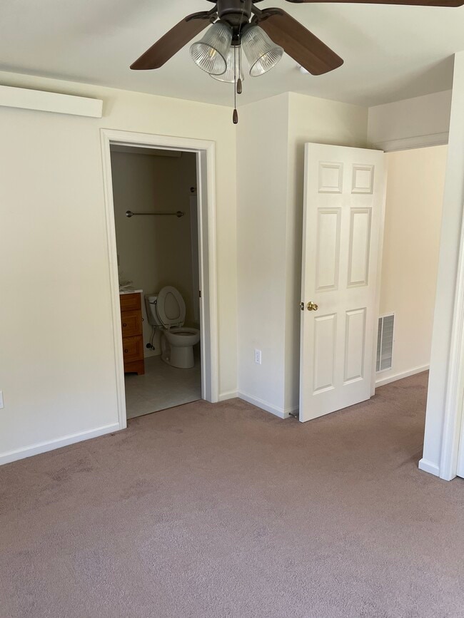 Building Photo - 223 Delaware Ave