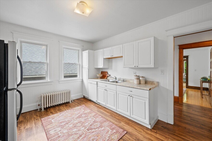 Building Photo - 2856 N Frederick Ave
