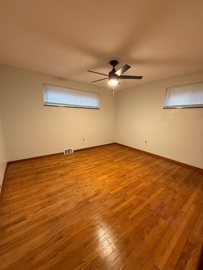 Building Photo - ***2 Bed / 1 Bath Home for Rent***