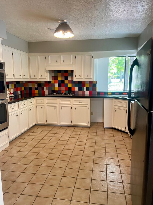 Building Photo - 21122 Harvest Hill Ln