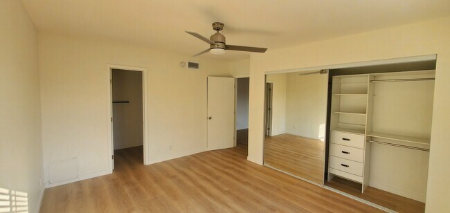 Building Photo - 3867 Huron Ave