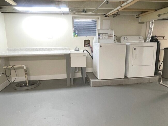 Building Photo - 26073 W Grand Ave