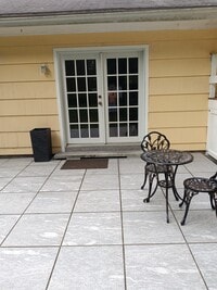 Building Photo - 92 Midlock Rd