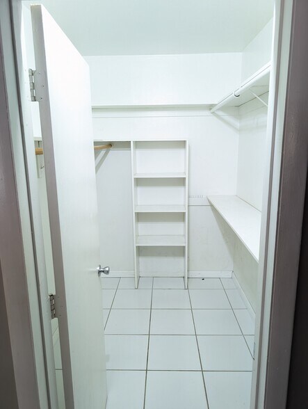 Walk-In Closet 2 - 2451 NE 49th St