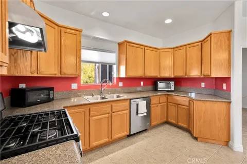 Building Photo - 72440 Sun Valley Dr
