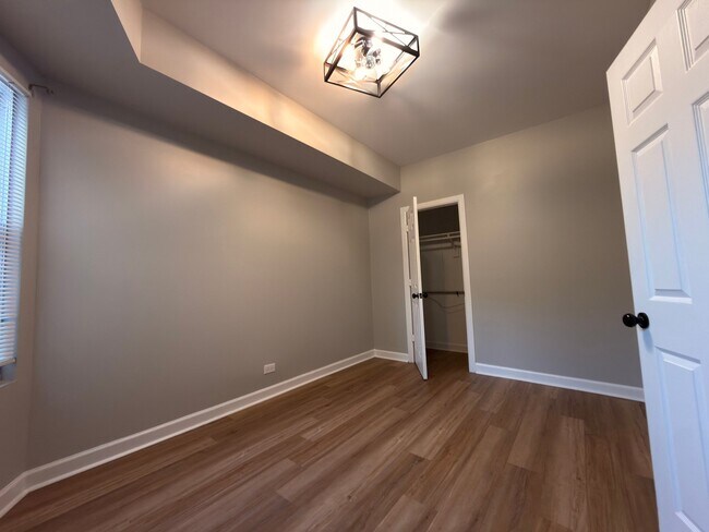 Building Photo - 6110 S St Lawrence Ave