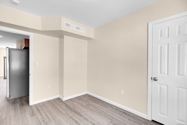 Building Photo - 8-10 Rimmondale St