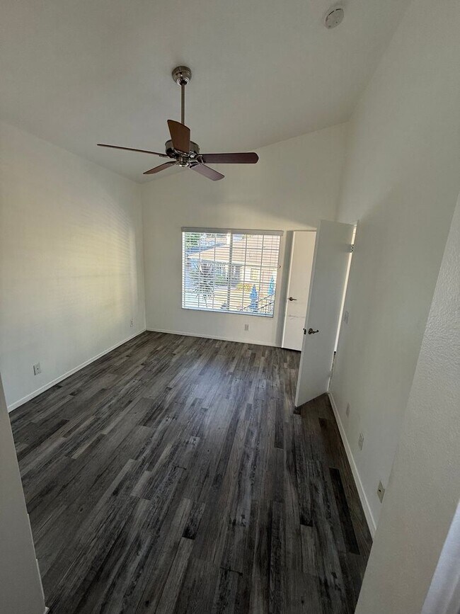 Building Photo - **Charming 1bed 1bath Condo located in the...