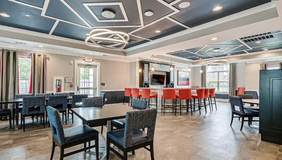 Building Photo - 1404 Tavern Rd