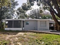 Building Photo - 5500 Balboa Dr