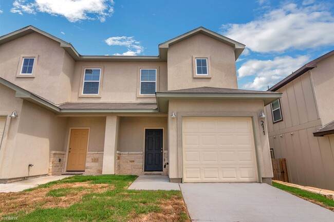 Building Photo - 3 br, 2.5 bath Townhome - 114 Peruna Drive