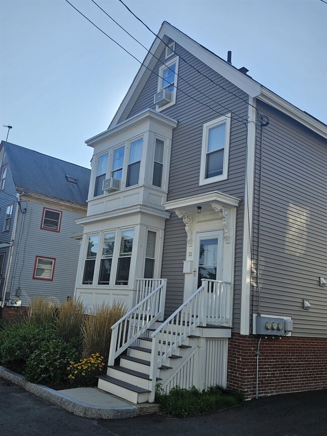 Building Photo - 23 Columbia Ct