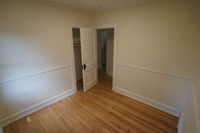 Building Photo - 11416 Clifton Blvd