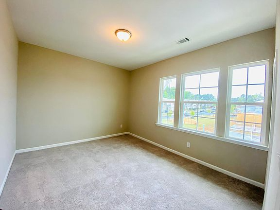 Building Photo - 4315 Magpie Dr