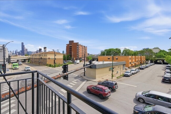 Building Photo - 2310 S Canal St