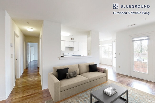 Building Photo - 10608-E Kitty Pozer Drive-SI FL3-ID10468A