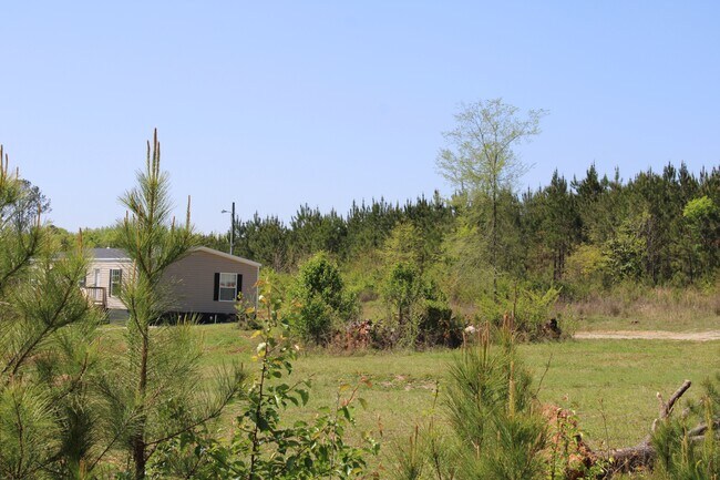 Building Photo - 818 W Grantville Rd