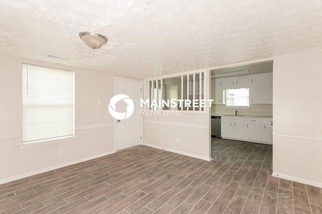 Building Photo - 3 Bedroom Pet-Friendly Home in Stone Mount...
