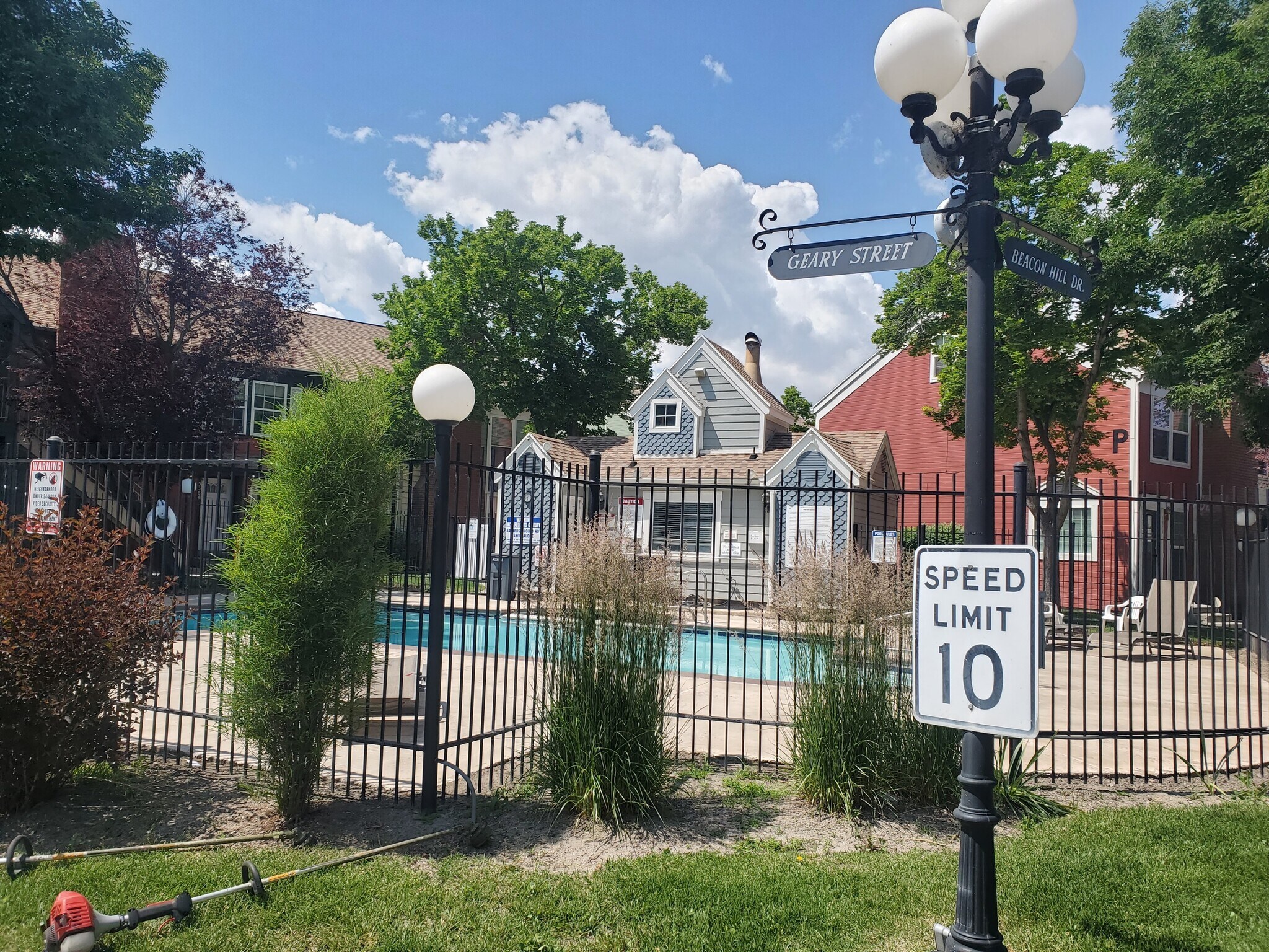 The "Family" Pool and Jacuzzi Located in Front of Community - 1432 W Telegraph Hill Dr