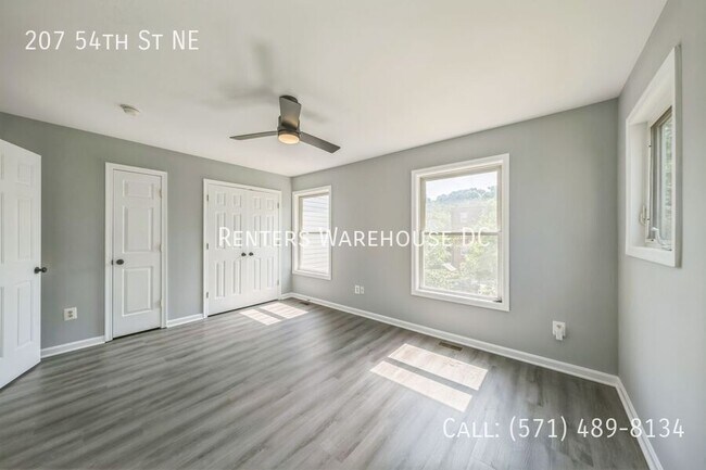 Building Photo - 207 54th St NE