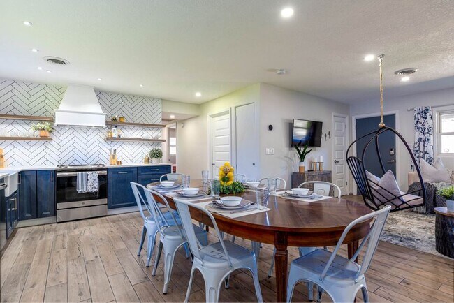 Building Photo - 4112 Dublin St