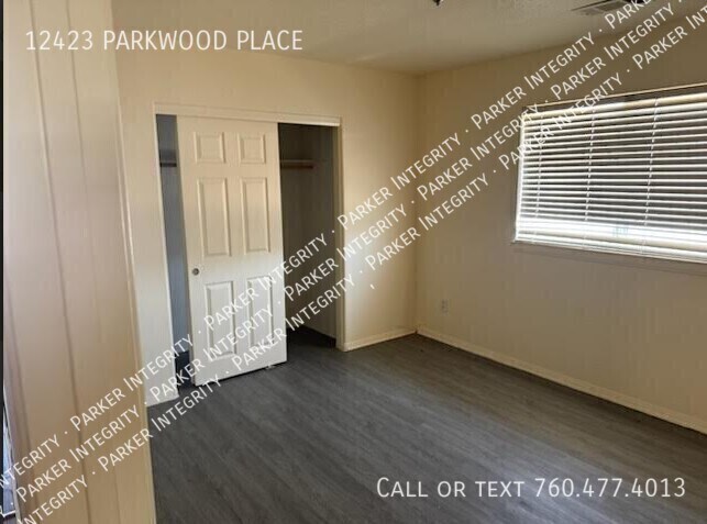 Building Photo - 12423 Parkwood Pl
