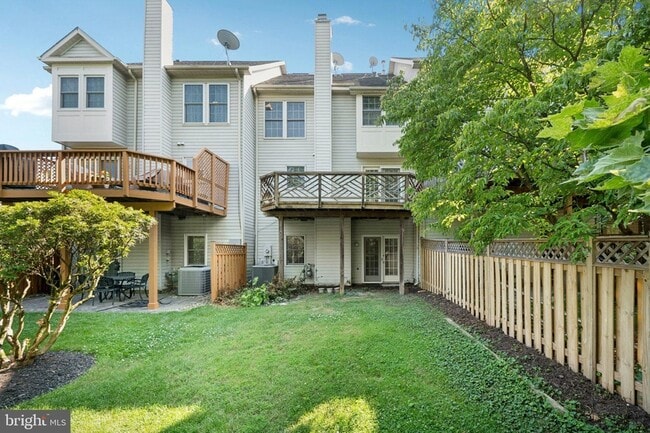 Building Photo - 15831 Glacier Ct