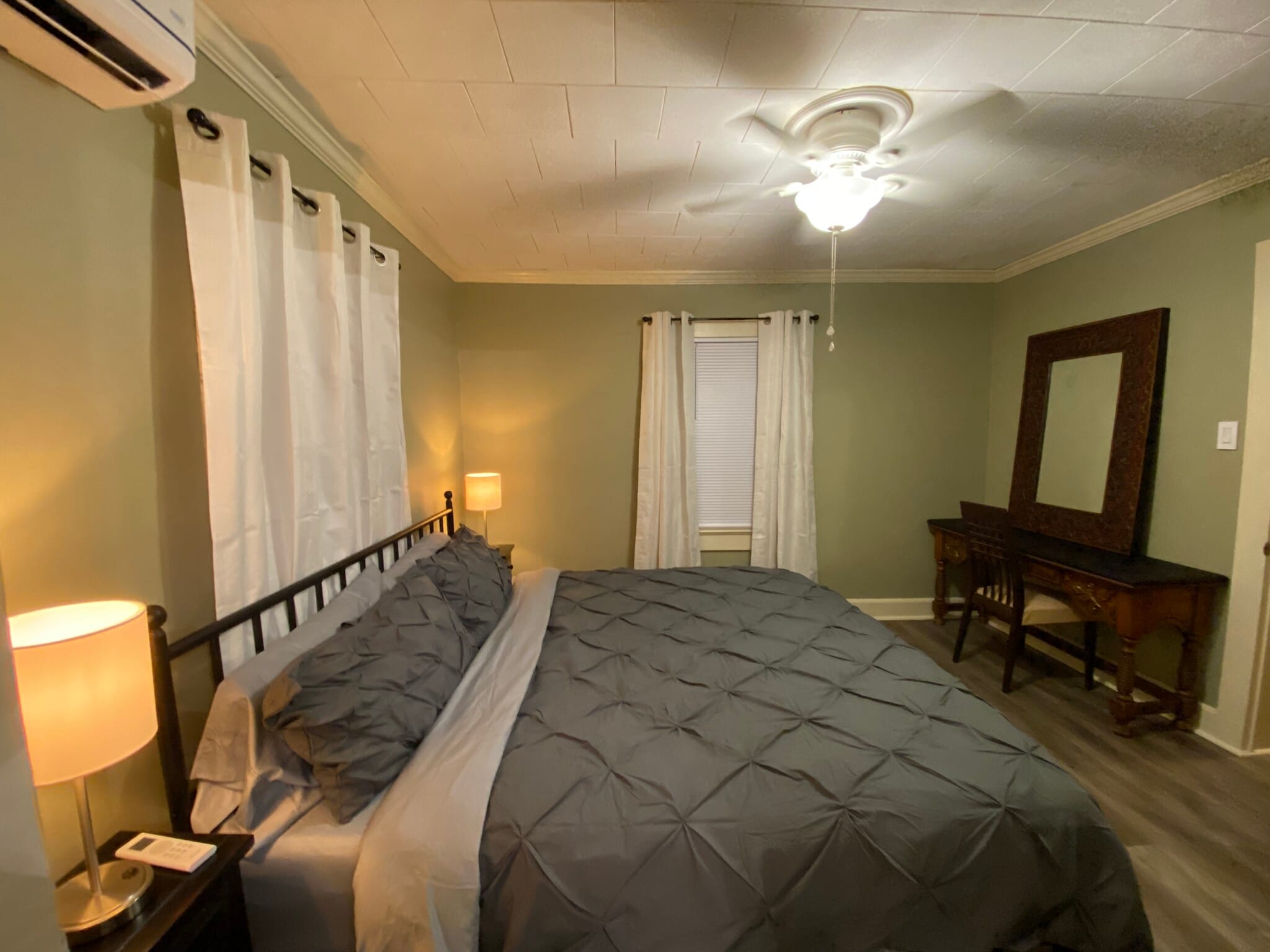 Building Photo - 203 Cirus St