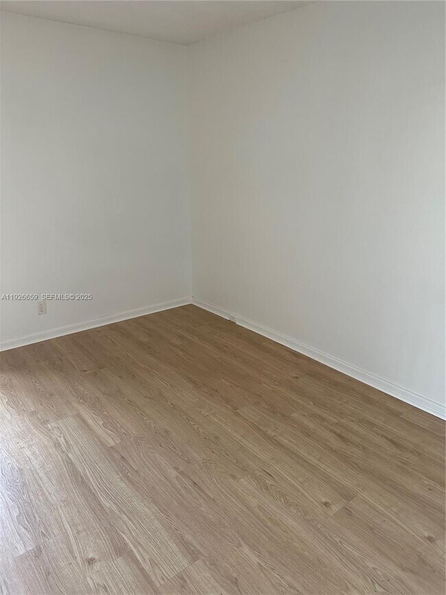 Building Photo - 13255 SW 9th Ct