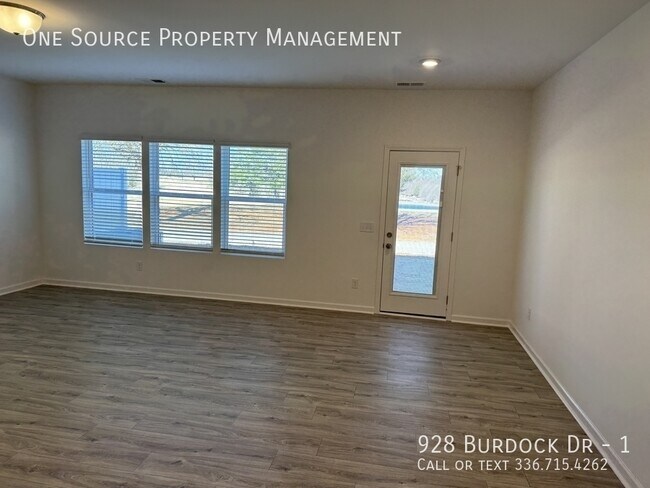 Building Photo - 928 Burdock Dr