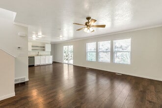 Building Photo - REFRESHED 5-Bedroom Home in Desirable Draper - Pet Friendly - NEW CARPET UPSTAIRS | Refreshed kit...