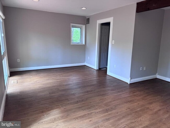 Building Photo - 3034 Sugar Ln