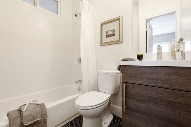 Bathroom - 139-145 Dore St