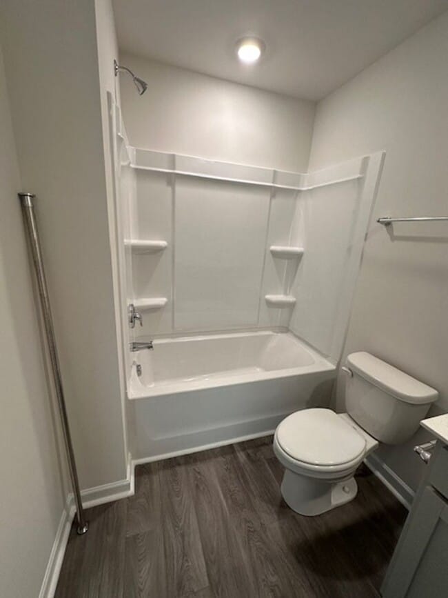 Building Photo - Graham