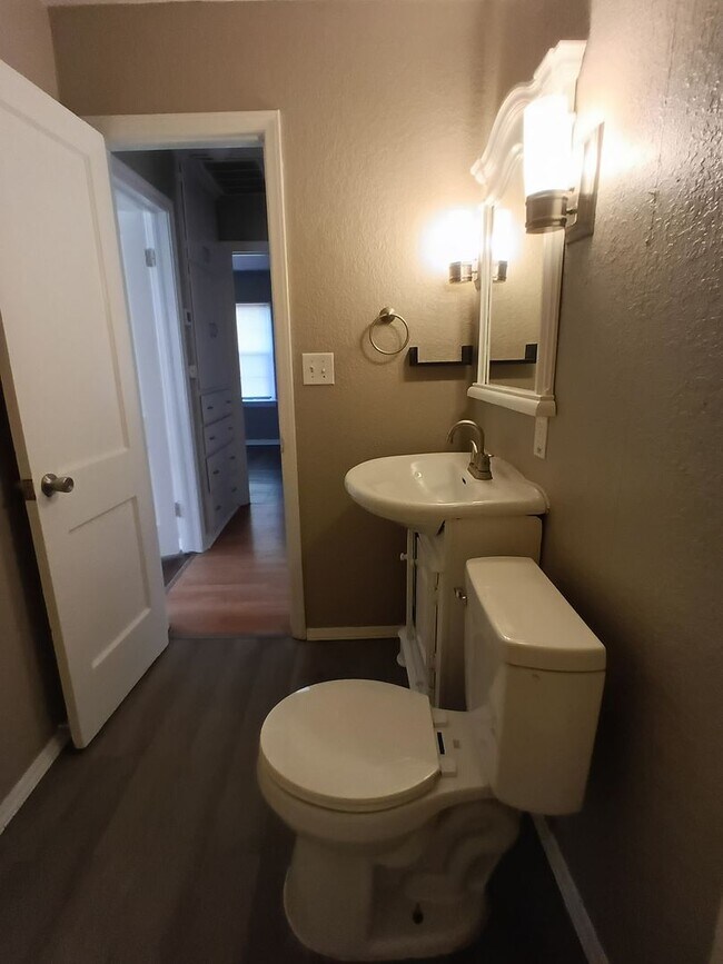 Building Photo - Tinker Close! FIRST FULL MONTH $500.00 OFF!