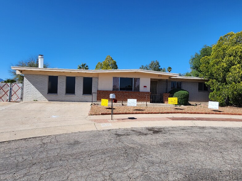 Primary Photo - 1575 S Rocky Mountain Dr