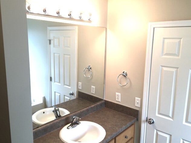 Building Photo - 230 Fontenot Dr