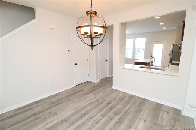 Building Photo - 309 Carthage Ct