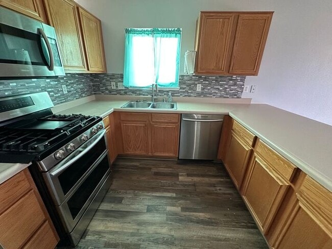 Building Photo - 17597 Grand Valley Ct