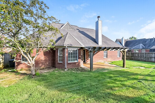 Building Photo - 9716 Kingsridge Dr