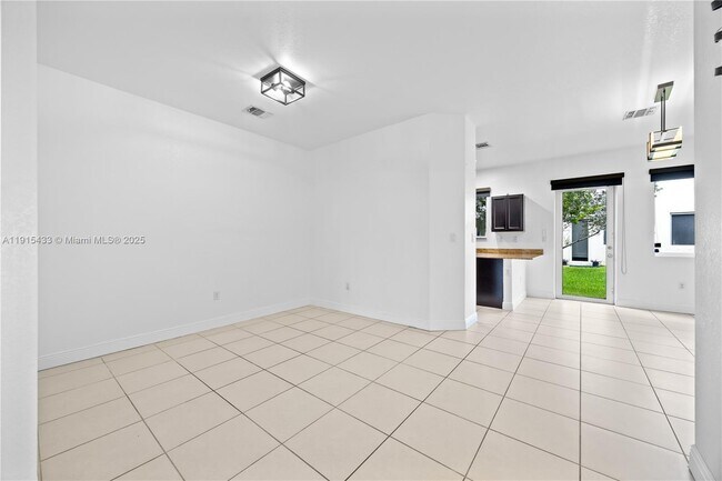 Building Photo - 21416 NW 13th Pl